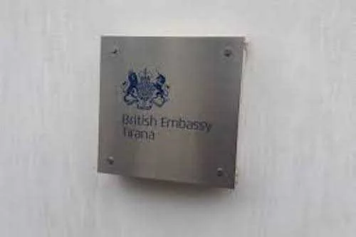 SAS Rescue 3 Trapped British Diplomats in Albania